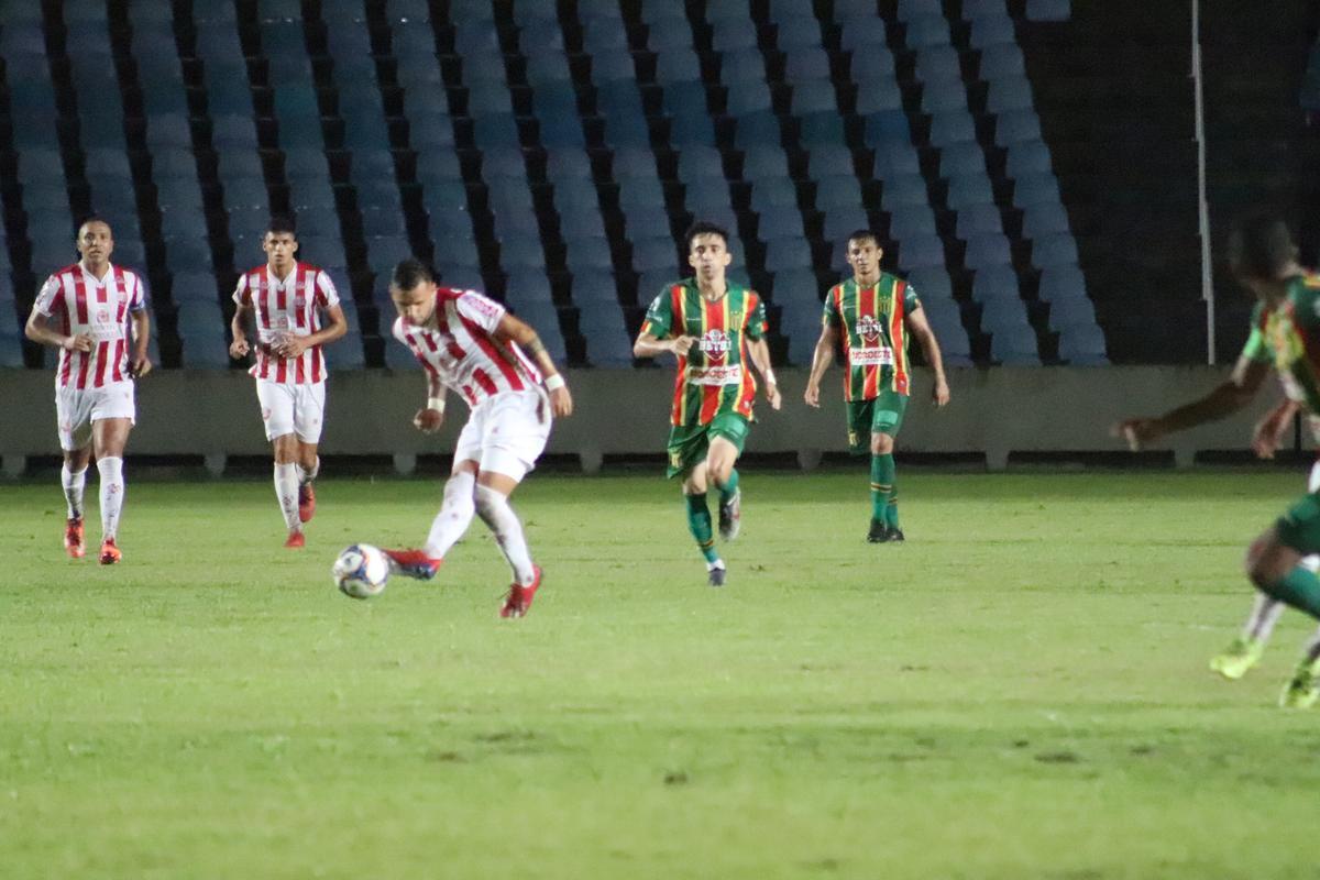 Com o triunfo, Alvirrubro retornou ao G4 do grupo A da Srie c, com 11 pontos conquistados 