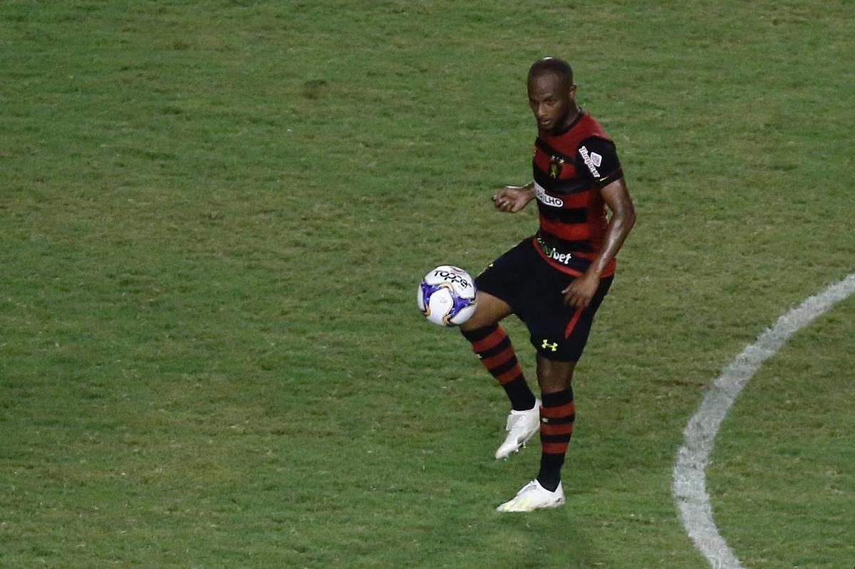 No ltimo jogo antes da pausa para a realizao da Copa Amrica 2019, Sport e CRB se enfrentaram na Ilha do Retiro pela 8 rodada da Srie B