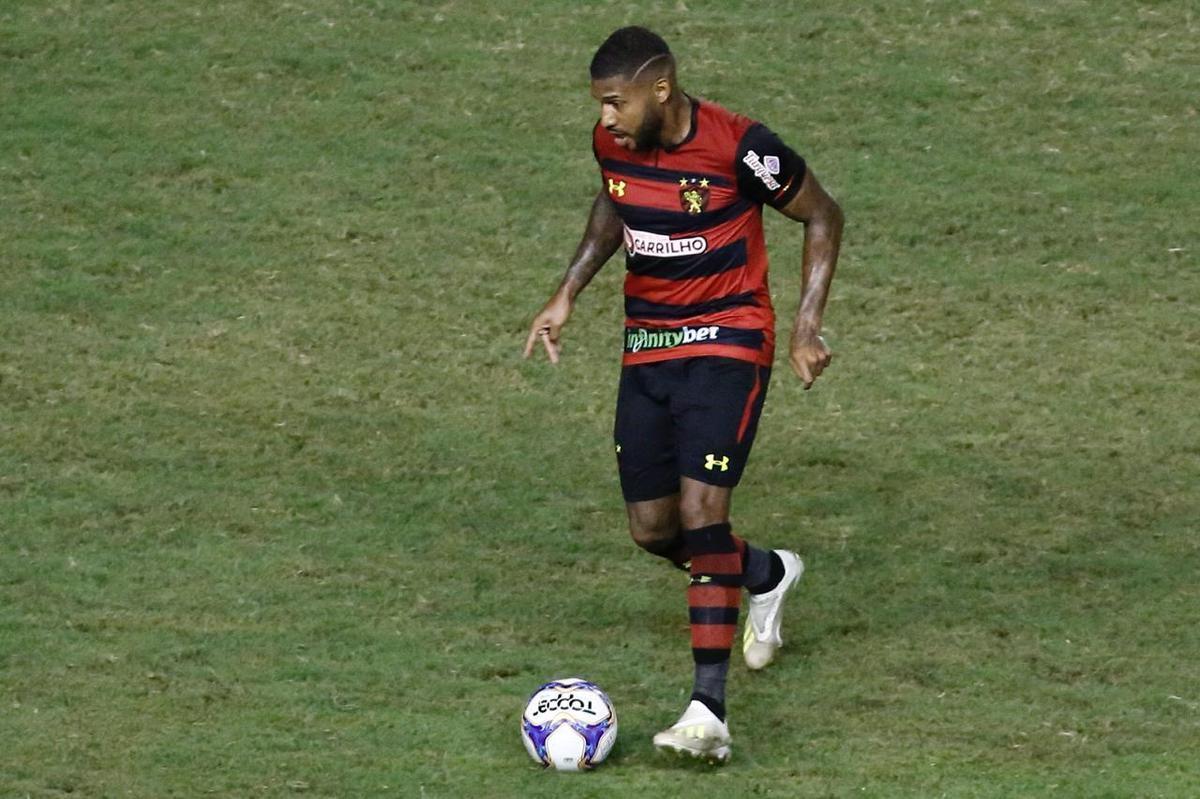 No ltimo jogo antes da pausa para a realizao da Copa Amrica 2019, Sport e CRB se enfrentaram na Ilha do Retiro pela 8 rodada da Srie B