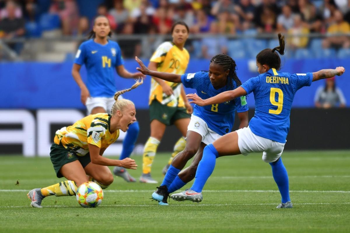 Selees se enfrentaram pela segunda rodada do Grupo C da competio.