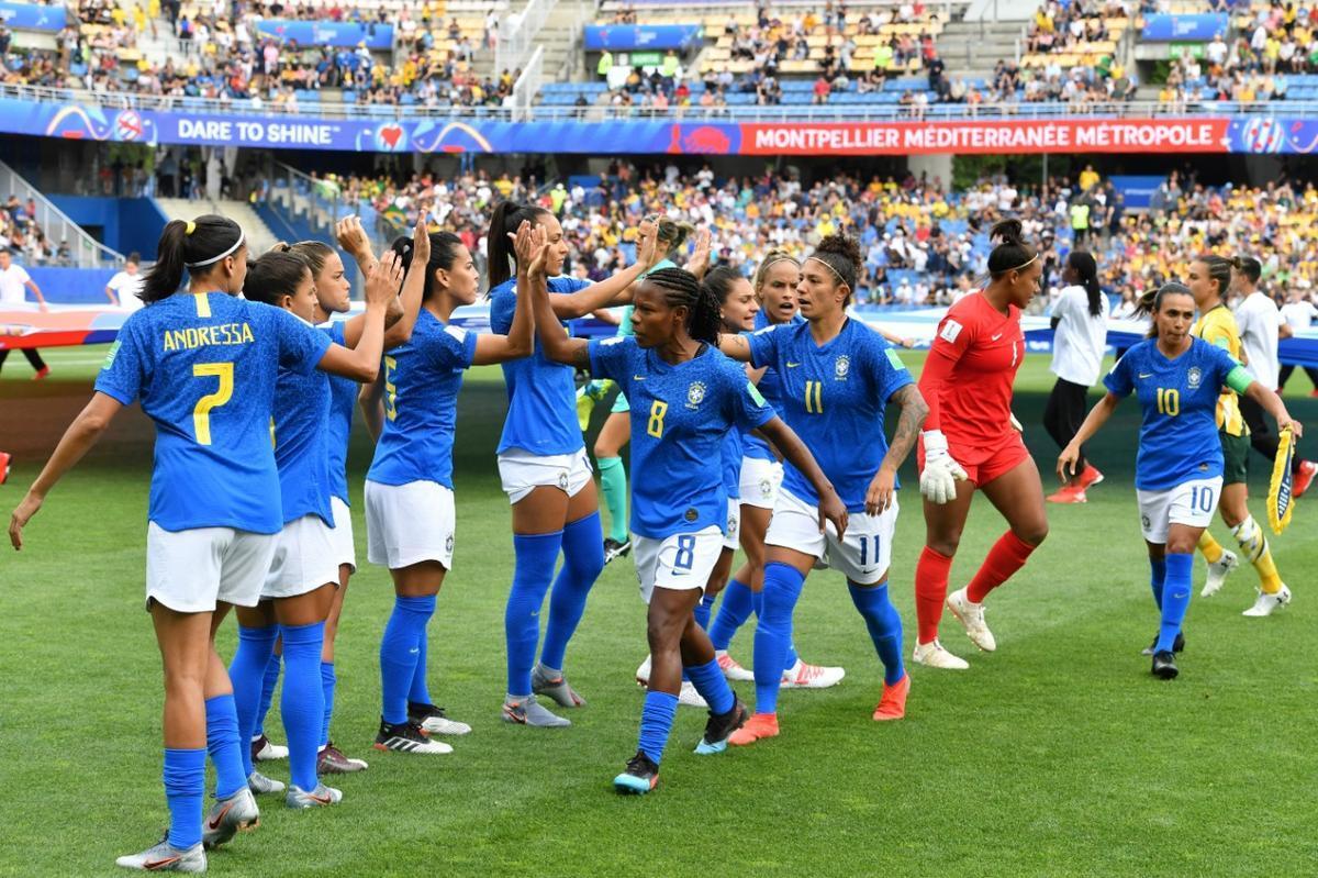 Selees se enfrentaram pela segunda rodada do Grupo C da competio.