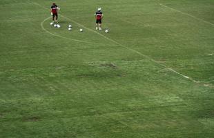 Alvo de crticas aps o jogo contra o Confiana, gramado do Arruda tem sido cuidado e j apresenta sensvel melhora para partida com o Ferrovirio-CE
