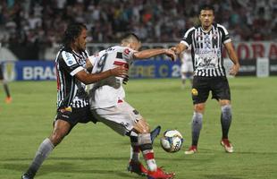 Santa Cruz e Botafogo-PB se enfrentaram pela 12 rodada da Srie C do Campeonato Brasileiro para se manterem na briga pelo G4