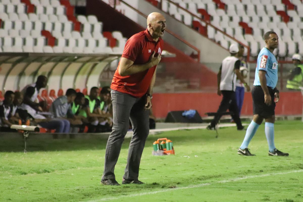 Equipes se enfrentaram pela 13 rodada da competio no estdio dos Aflitos.