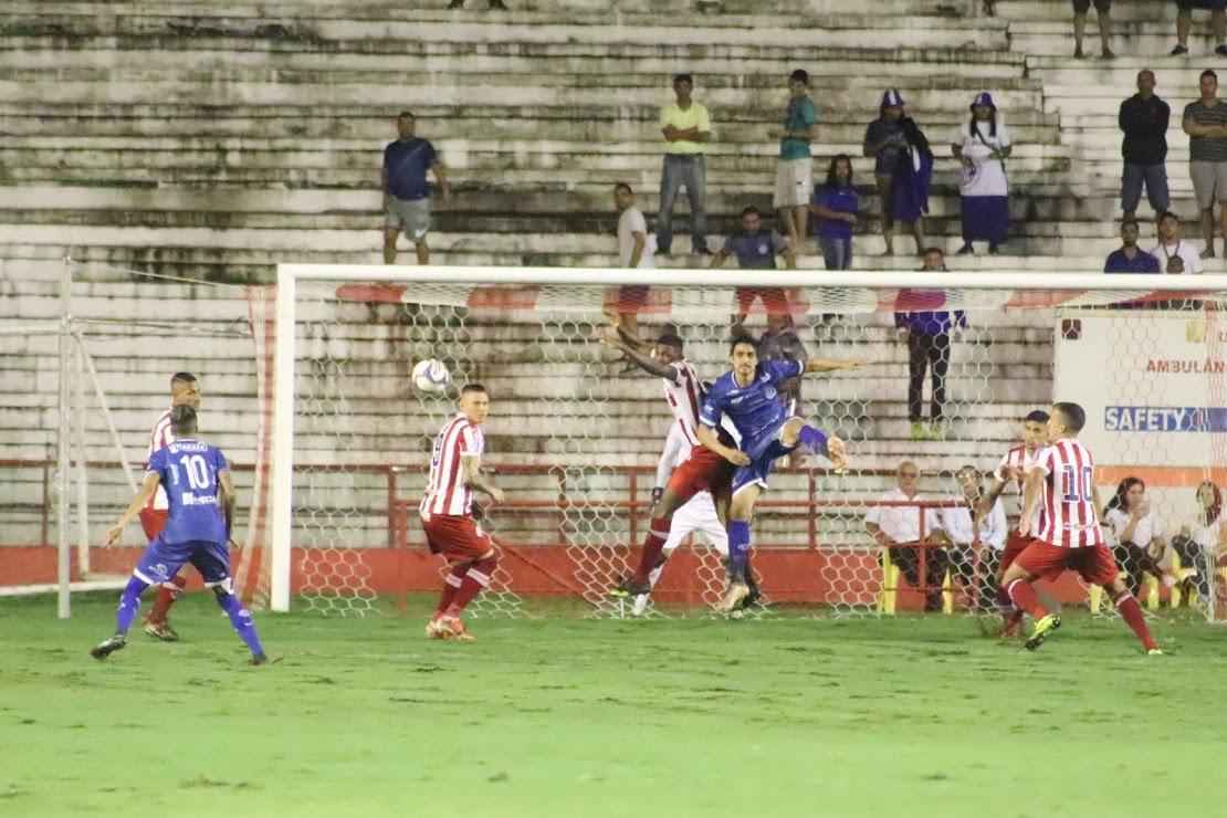 Nutico venceu Confiana de virada, nos Aflitos, e assumiu a vice-liderana do Grupo A da Srie C