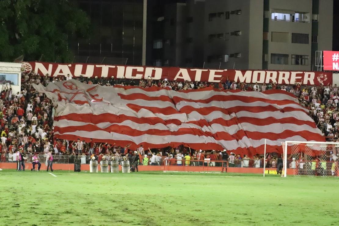 Nutico venceu Confiana de virada, nos Aflitos, e assumiu a vice-liderana do Grupo A da Srie C