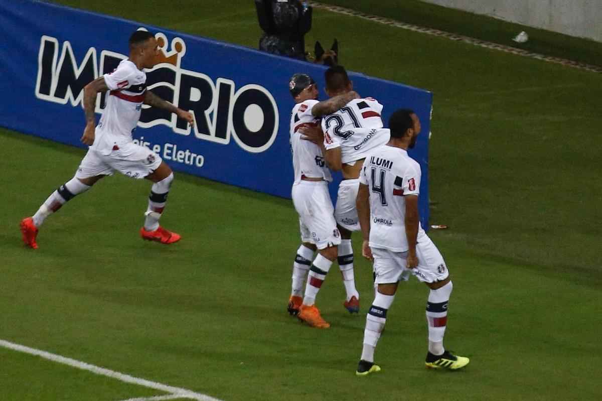 Tricolor do Arruda enfrenta Cavalo de Ao, na Arena de Pernambuco, em partida vlida pela 15 rodada da Srie C
