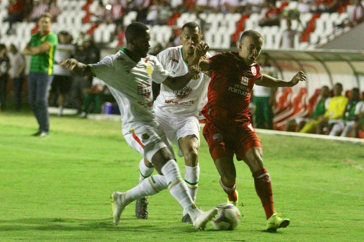 Com casa cheia, Timbu fez a antepenltima rodada da primeira fase da Srie C dentro dos Aflitos