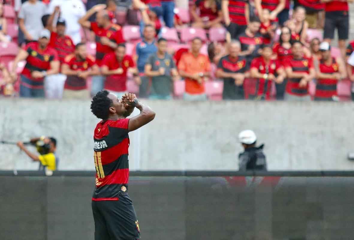 Em estreia de novo uniforme, Sport enfrenta o Botafogo-SP, na Arena de Pernambuco, em partida vlida pela 16 rodada da Srie B