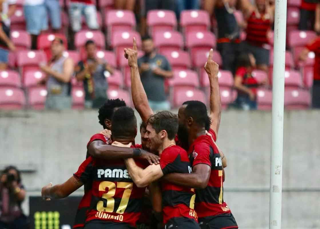 Em estreia de novo uniforme, Sport enfrenta o Botafogo-SP, na Arena de Pernambuco, em partida vlida pela 16 rodada da Srie B