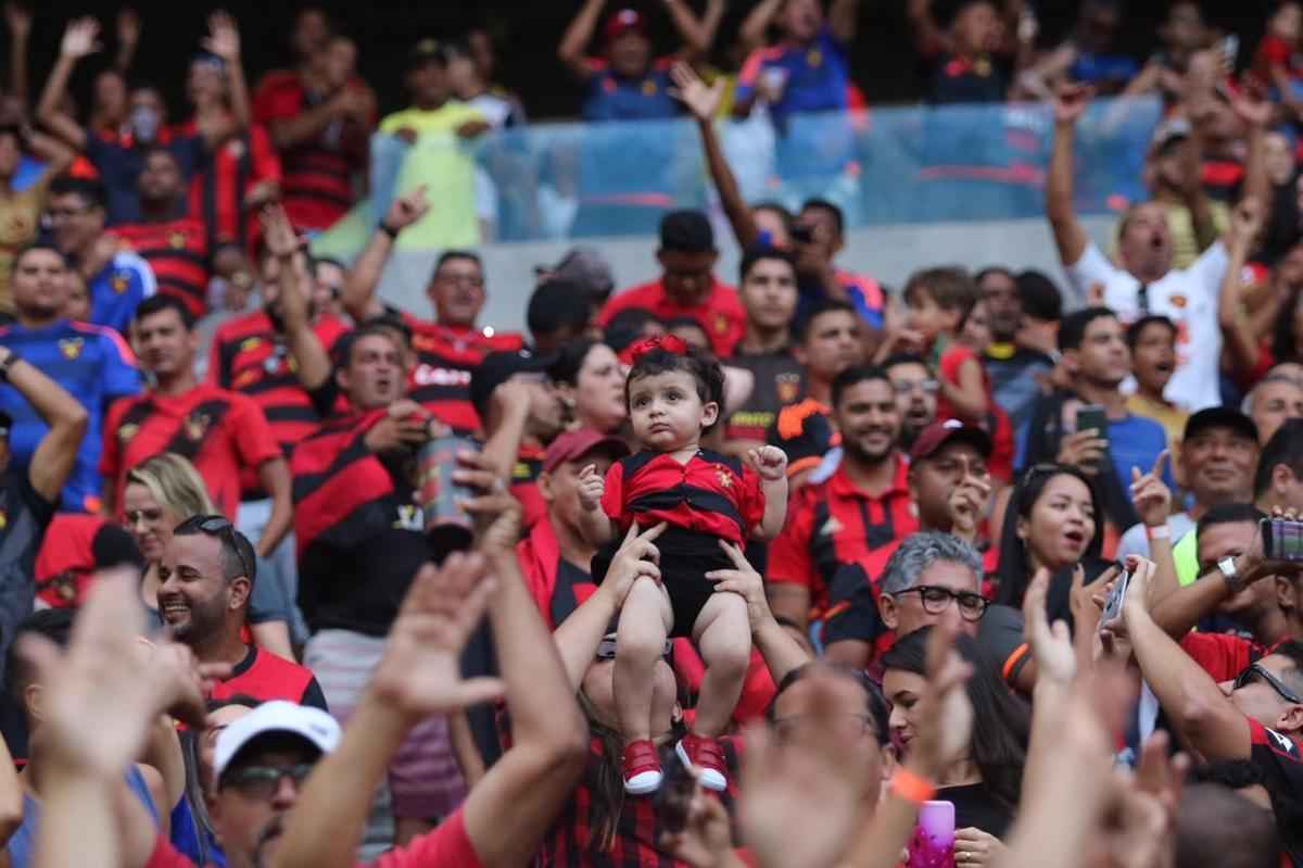 Em estreia de novo uniforme, Sport enfrenta o Botafogo-SP, na Arena de Pernambuco, em partida vlida pela 16 rodada da Srie B