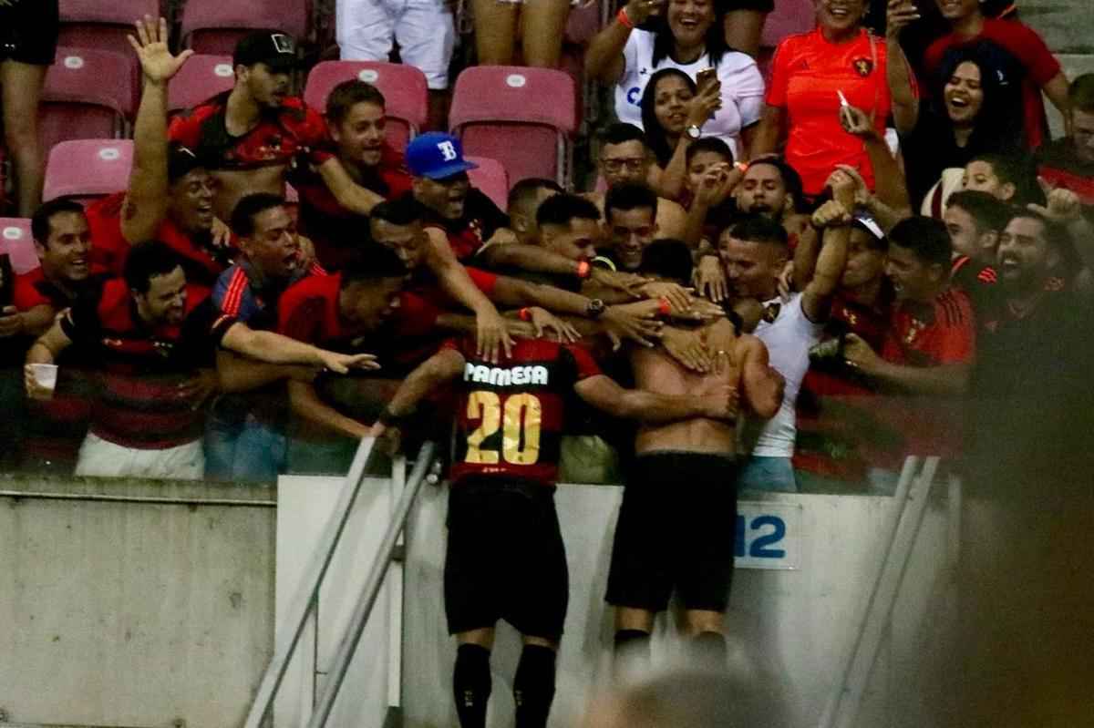 Em estreia de novo uniforme, Sport enfrenta o Botafogo-SP, na Arena de Pernambuco, em partida vlida pela 16 rodada da Srie B