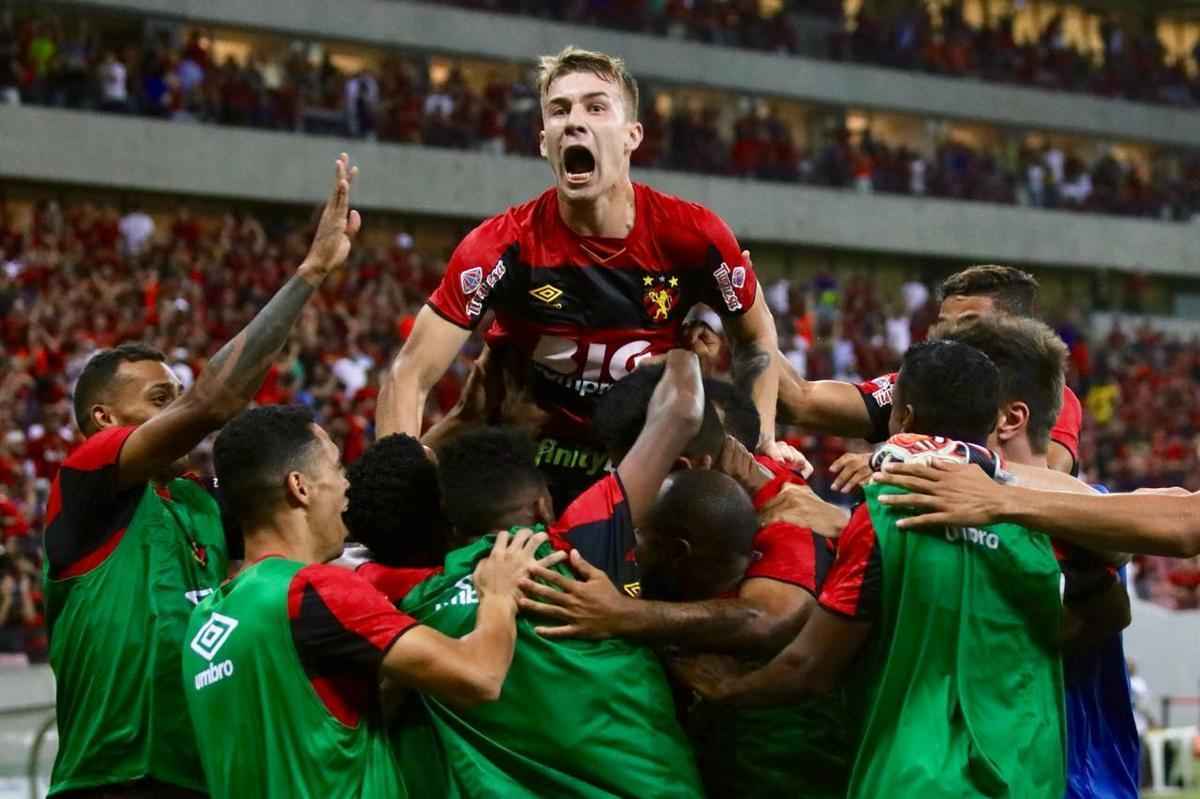 Em estreia de novo uniforme, Sport enfrenta o Botafogo-SP, na Arena de Pernambuco, em partida vlida pela 16 rodada da Srie B