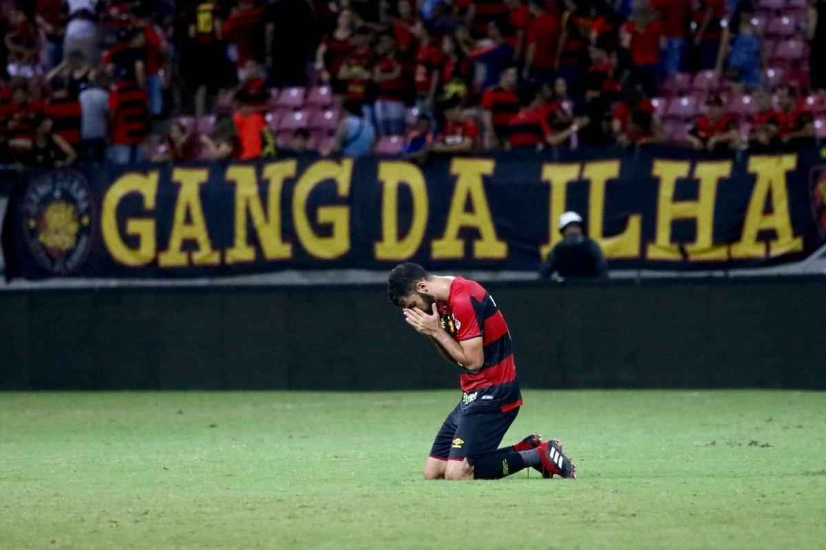 Em estreia de novo uniforme, Sport enfrenta o Botafogo-SP, na Arena de Pernambuco, em partida vlida pela 16 rodada da Srie B
