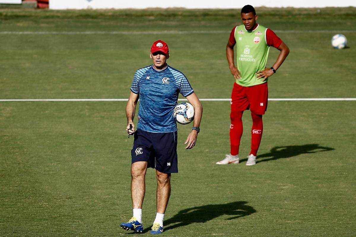 Timbu trocou o CT Wilson Campos pelo estdio dos Aflitos na tarde desta quarta-feira