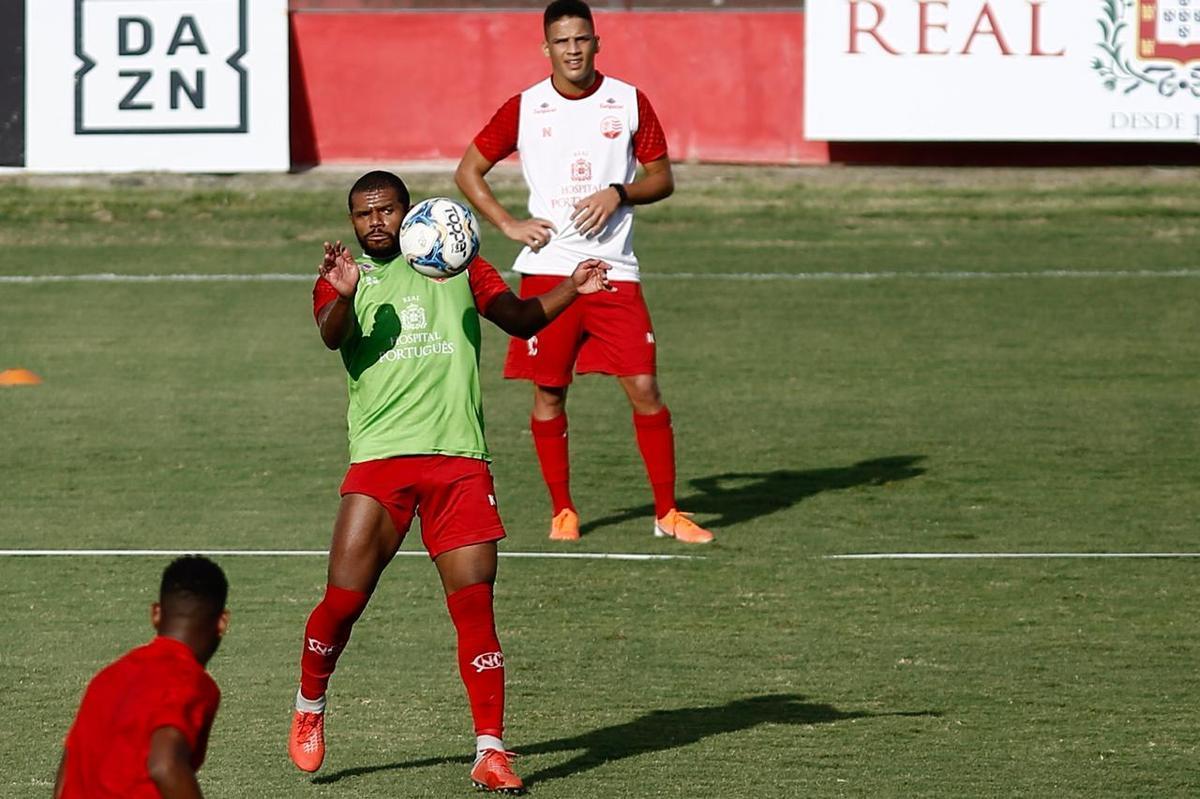 Timbu trocou o CT Wilson Campos pelo estdio dos Aflitos na tarde desta quarta-feira