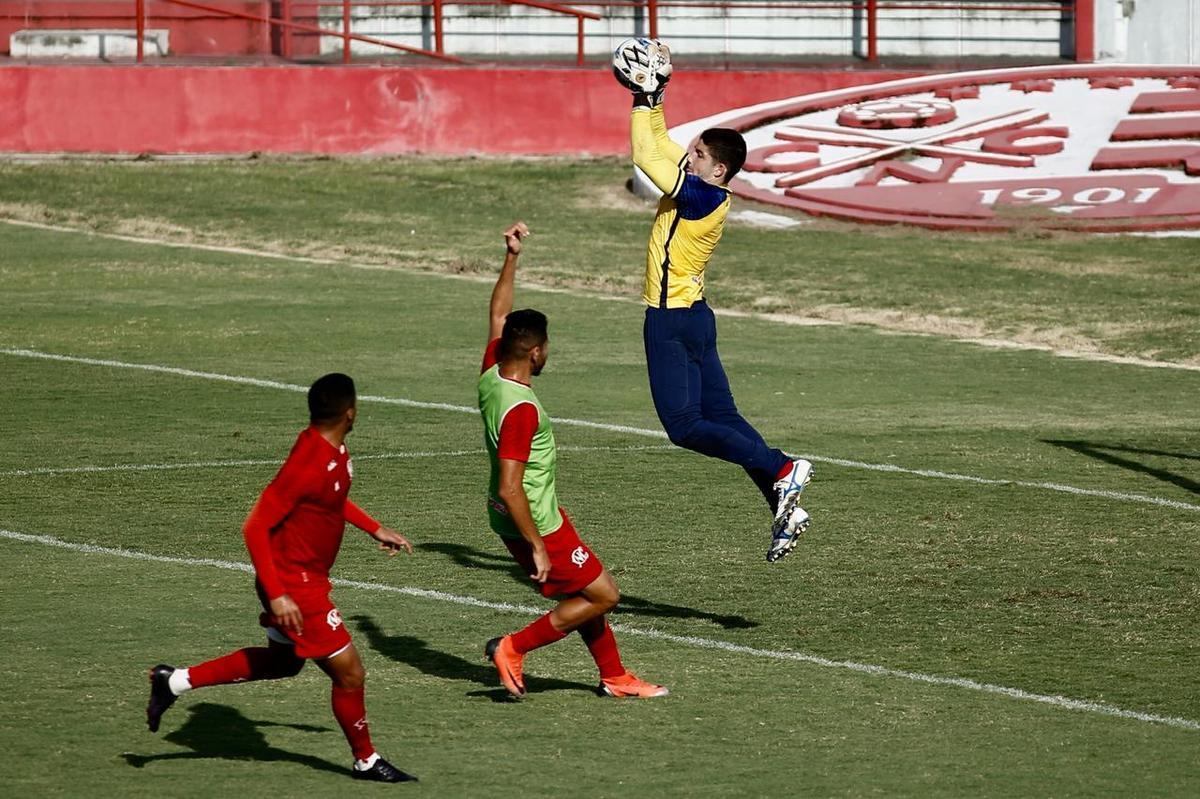 Timbu trocou o CT Wilson Campos pelo estdio dos Aflitos na tarde desta quarta-feira