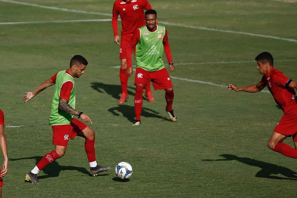 Timbu trocou o CT Wilson Campos pelo estdio dos Aflitos na tarde desta quarta-feira