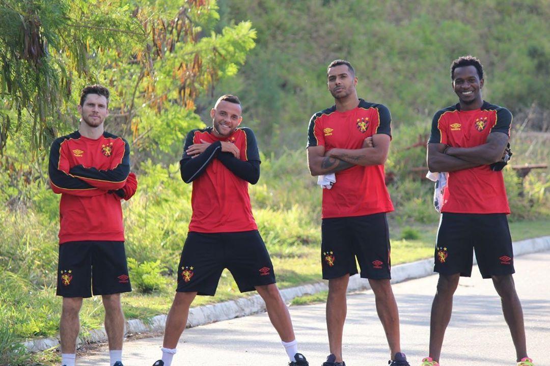 Leo est em Sorocaba, cidade prxima a Campinas, onde acontece neste sbado o jogo vlido pela 18 rodada da Srie B.