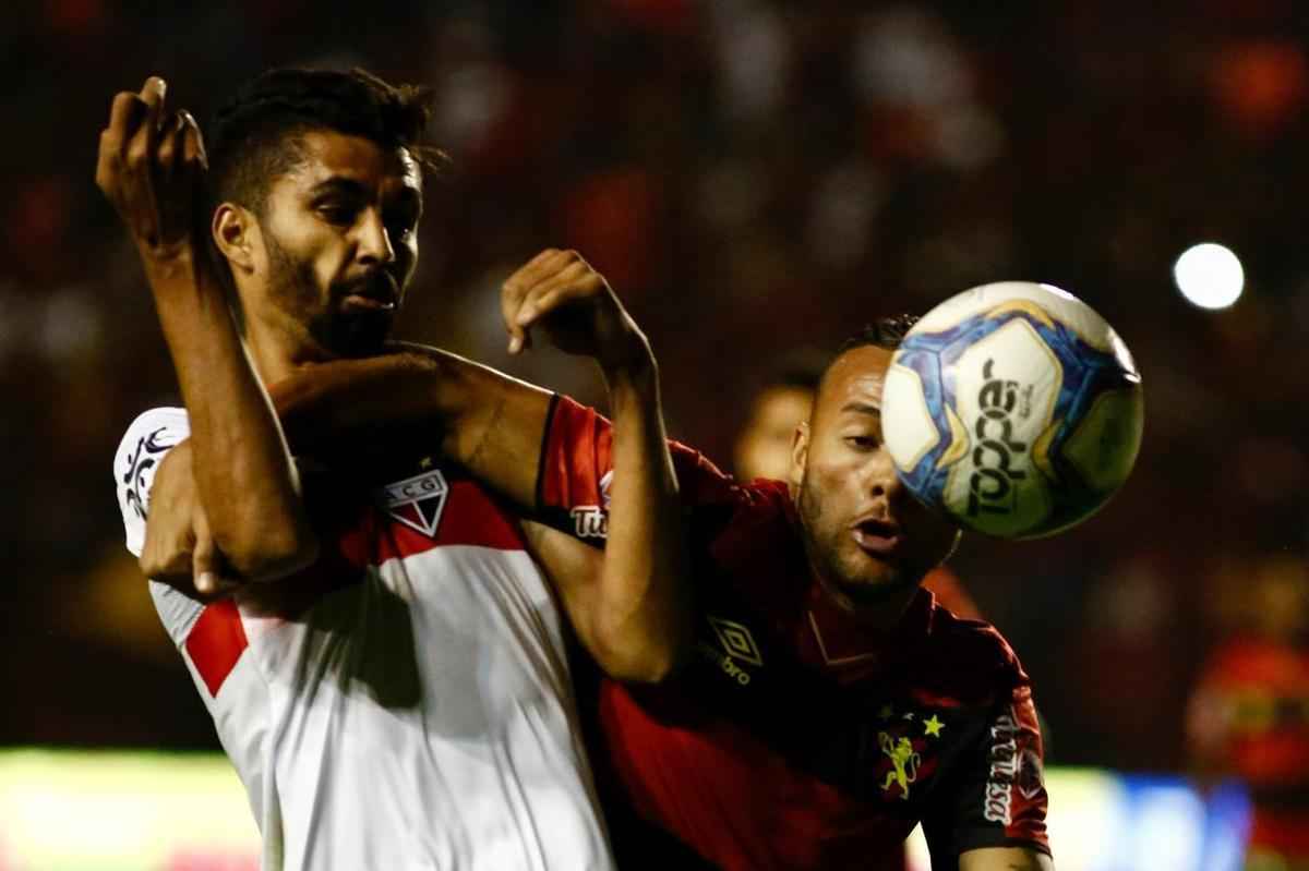 Com o resultado, o Leo vai para o 10 empate na competio 