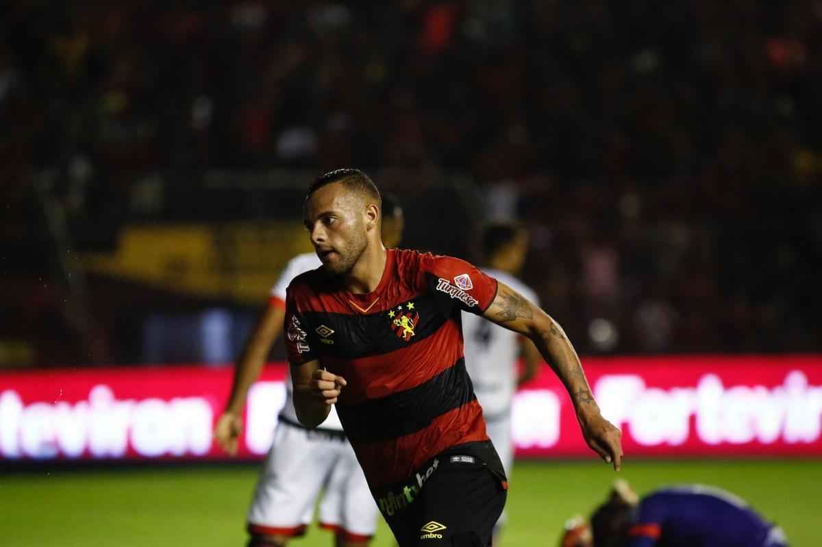 Com o resultado, o Leo vai para o 10 empate na competio 