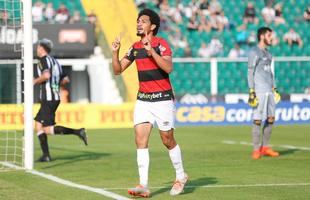 Sport visitou o Figuerense, em Santa Catarina, e bateu o time alvinegro por 2 a 1, com gols de Hernane e Norberto