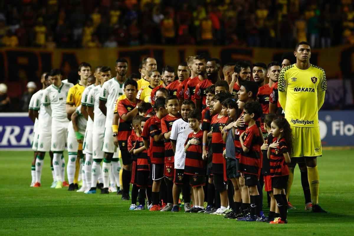 Na Ilha do Retiro, o Sport recebeu o Amrica-MG para tentar buscar sua terceira vitria consecutiva