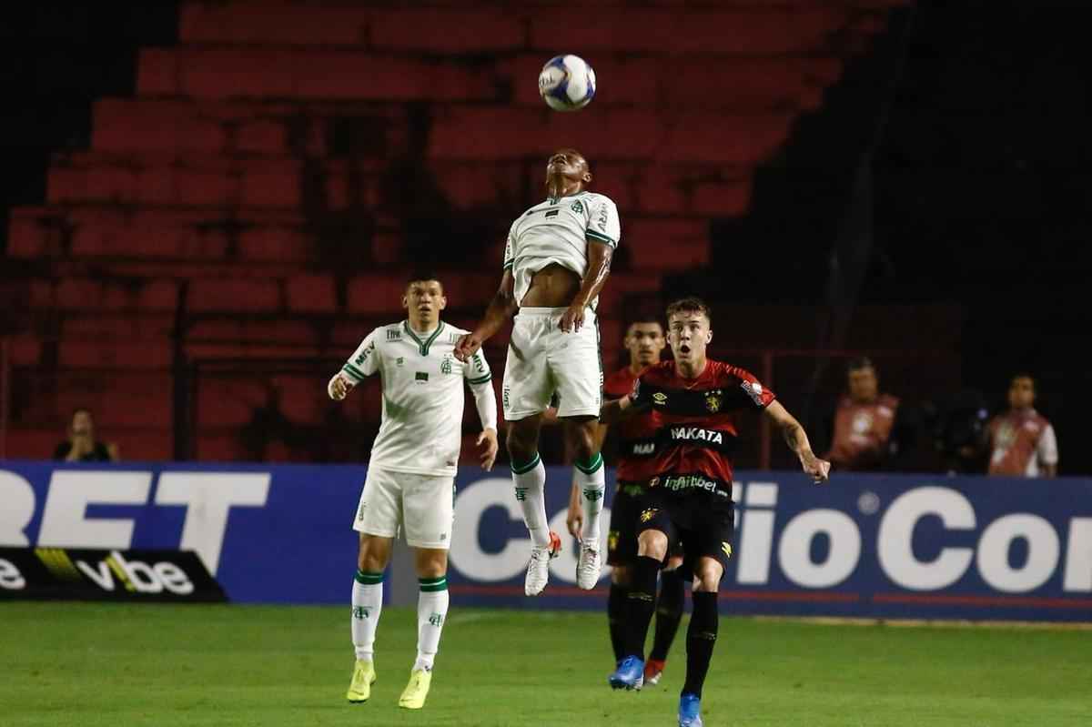 Na Ilha do Retiro, o Sport recebeu o Amrica-MG para tentar buscar sua terceira vitria consecutiva