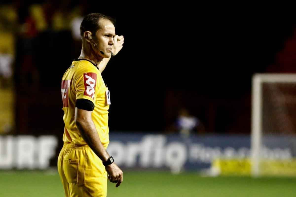 Na Ilha do Retiro, o Sport recebeu o Amrica-MG para tentar buscar sua terceira vitria consecutiva