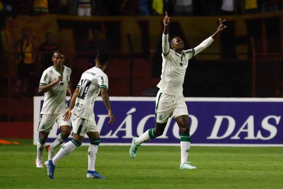 Na Ilha do Retiro, o Sport recebeu o Amrica-MG para tentar buscar sua terceira vitria consecutiva