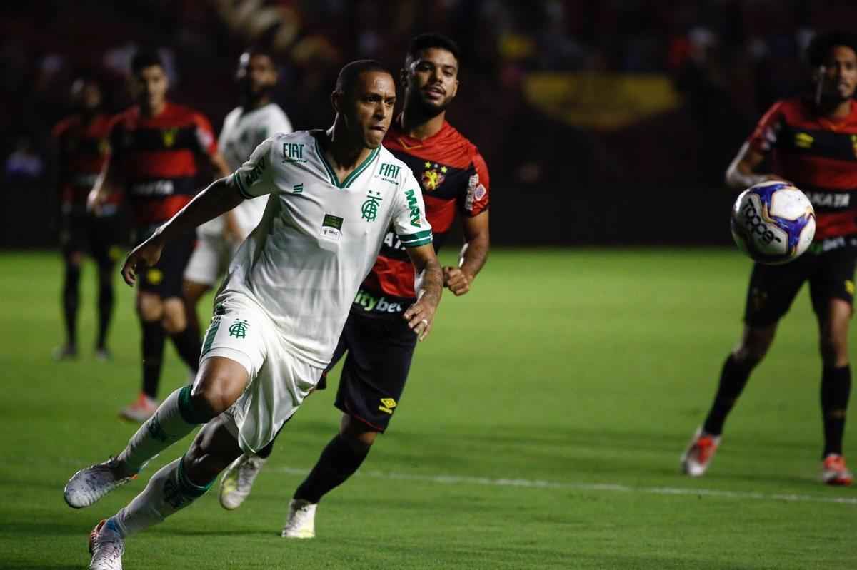 Na Ilha do Retiro, o Sport recebeu o Amrica-MG para tentar buscar sua terceira vitria consecutiva
