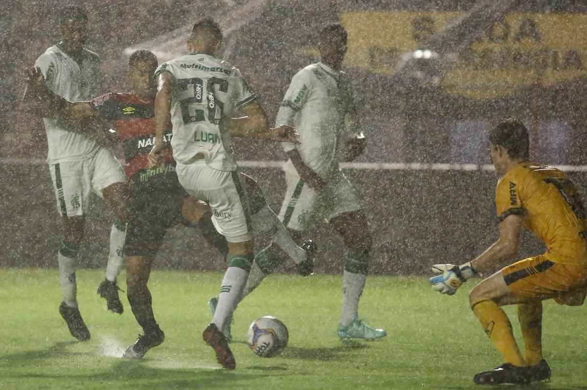 Na Ilha do Retiro, o Sport recebeu o Amrica-MG para tentar buscar sua terceira vitria consecutiva