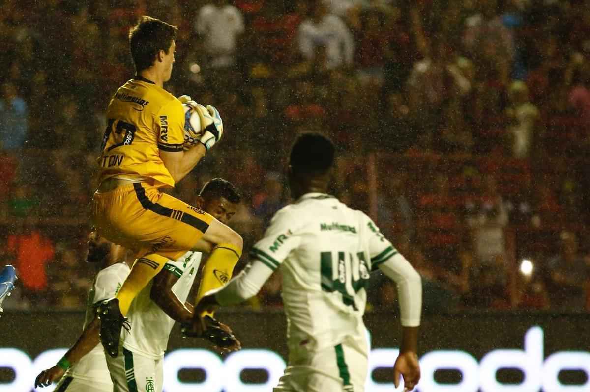 Na Ilha do Retiro, o Sport recebeu o Amrica-MG para tentar buscar sua terceira vitria consecutiva