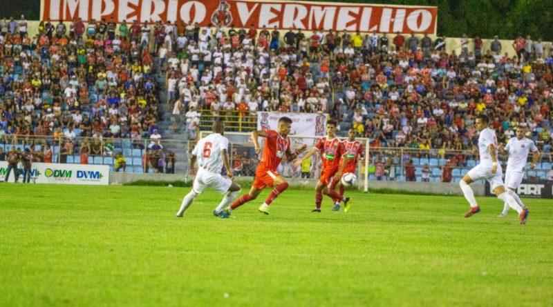 11 rodada - 8/7
Imperatriz 2x0 Nutico
Aps ter o volante Josa expulso ainda no primeiro tempo, o Nutico no suportou a presso do Imperatriz, atuando fora de casa. Resultado que trouxe de volta as crticas e as cobranas em cima do elenco alvirrubro. Momento de instabilidade
