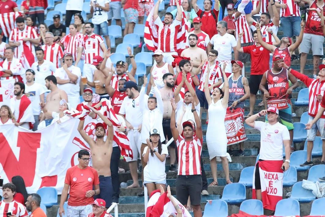 Em partida no Castelo, em So Lus, o Nutico conseguiu administrar sua vantagem, obtida nos Aflitos, em vitria por 3 a 1, e conquistou o ttulo ao empatar em 2 a 2 com o Sampaio Corra