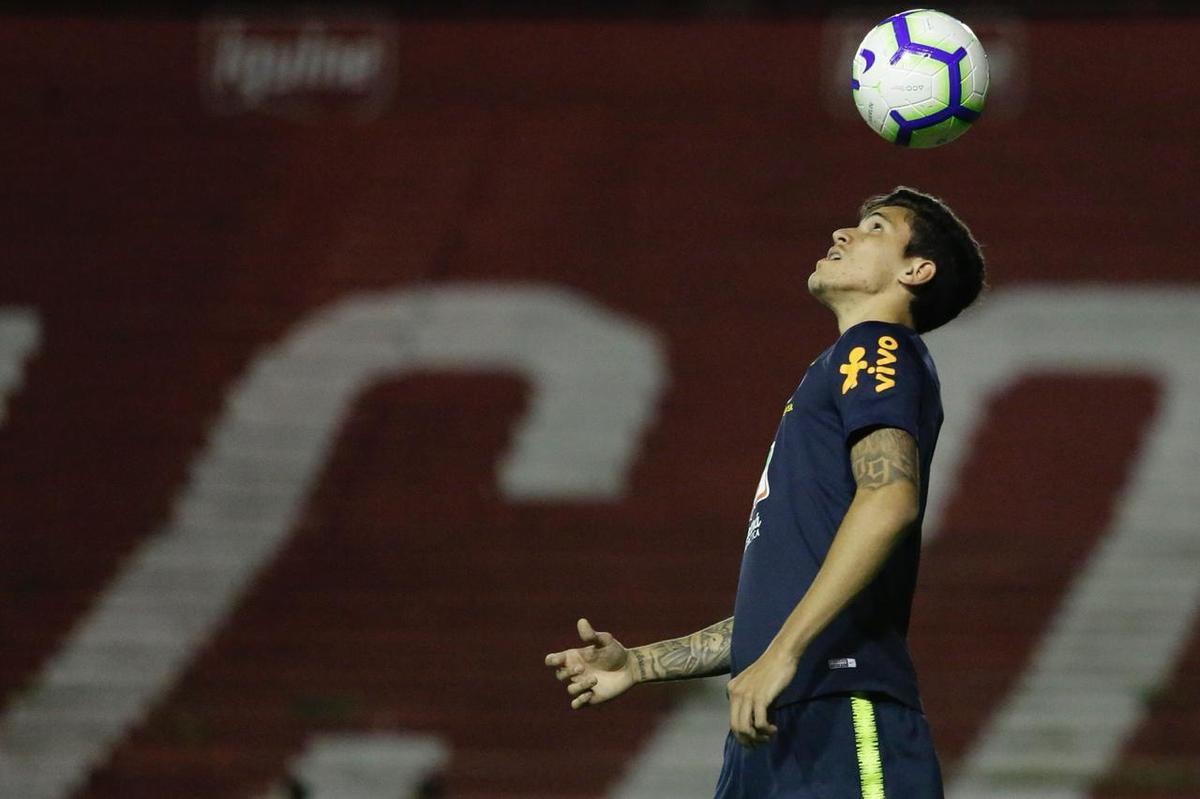 O meio-campista Bruno Guimares, do Athltico, o atacante Pedro, da Fiorentina, o meia Pedrinho, do Corinthians e o atacante Rodrigo, do Real Madrid, so alguns dos jogadores mais importantes do elenco   