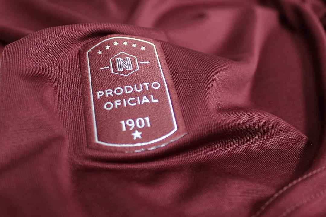 Novo uniforme celebra 'safra especial' do clube de Rosa e Silva e no er utilizado, em primeiro momento, como uniforme de jogo