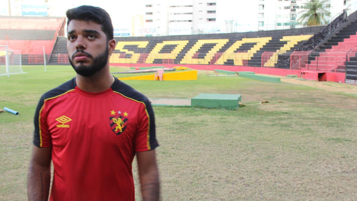 Na semana final da temporada do Sport, o meia Leandrinho recebeu a equipe do Superesportes para uma entrevista descontrada no quadro Supersincero