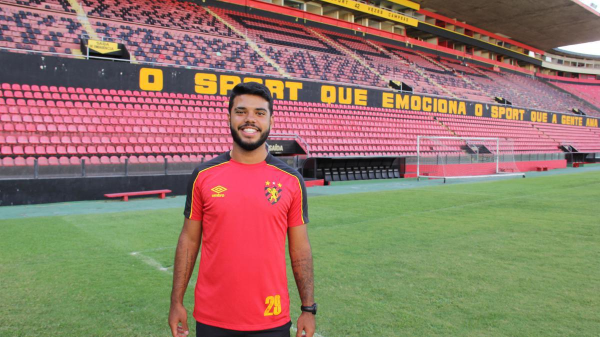 Na semana final da temporada do Sport, o meia Leandrinho recebeu a equipe do Superesportes para uma entrevista descontrada no quadro Supersincero