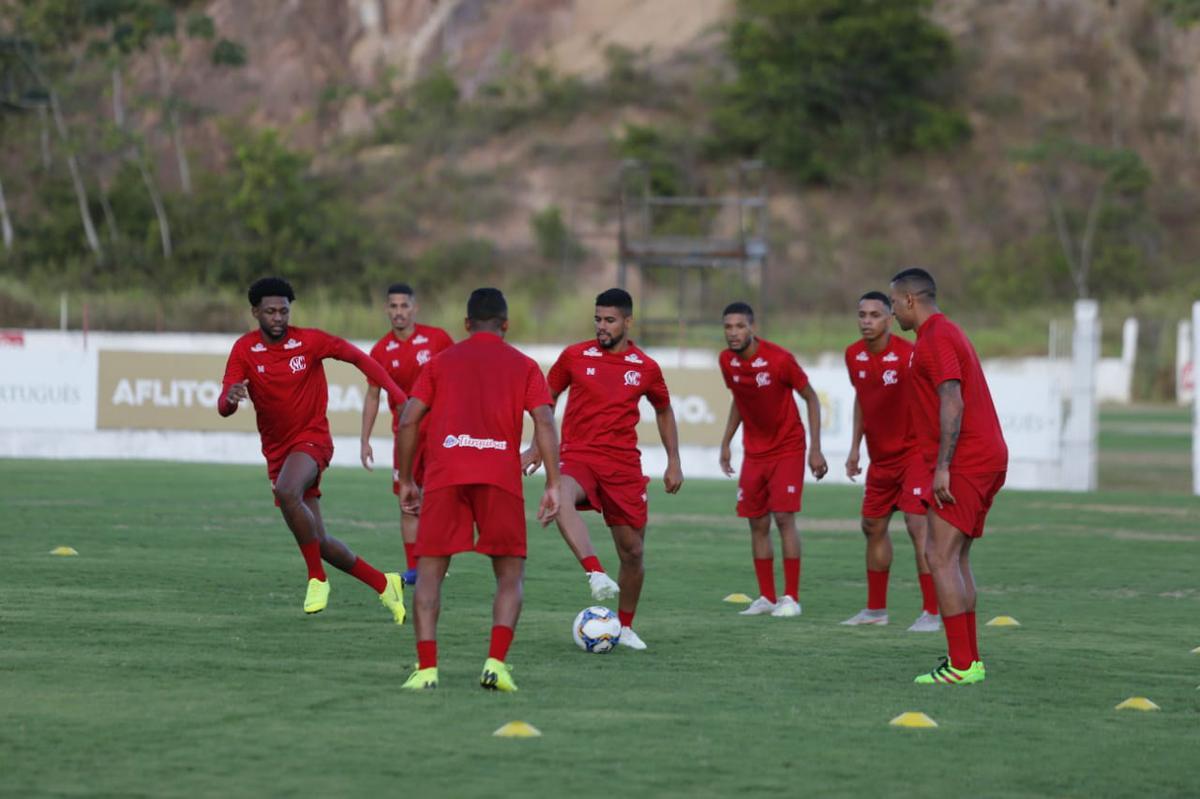 Elenco alvirrubro se reapresentou nesta tera-feira para iniciar os trabalhos visando a temporada 2020, na qual o clube participar do Pernambucano, do Nordesto, da Copa do Brasil e da Srie B.