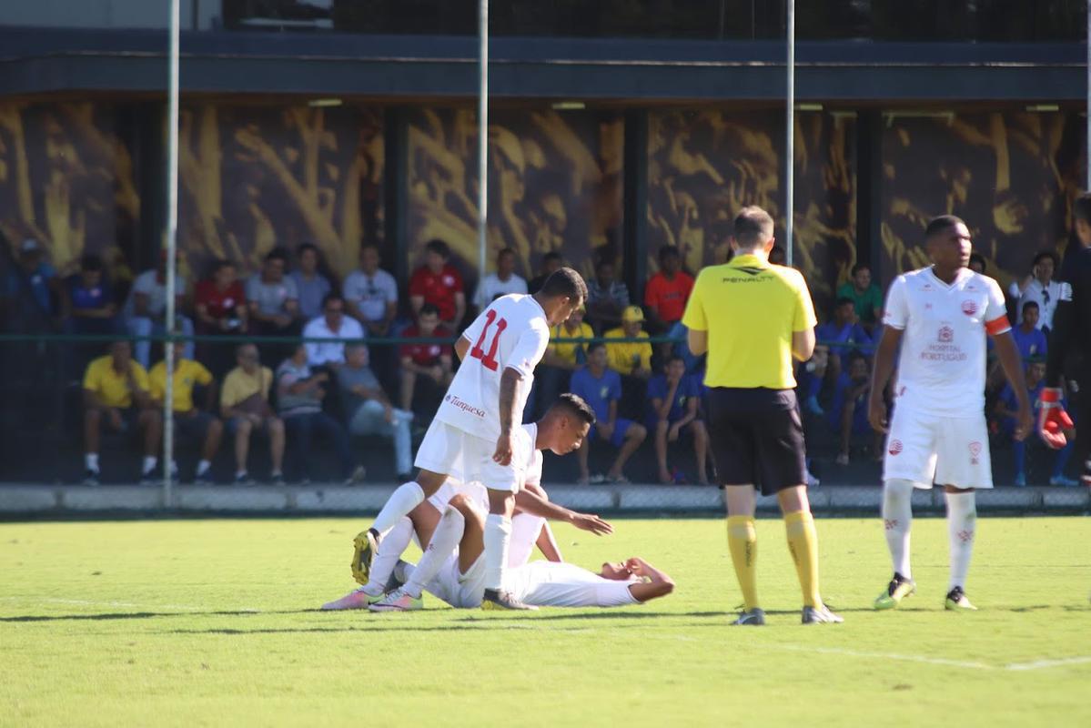 Tricolor venceu o Timbu de virada por 2 a 1 e sagrou-se pentacampeo da competio