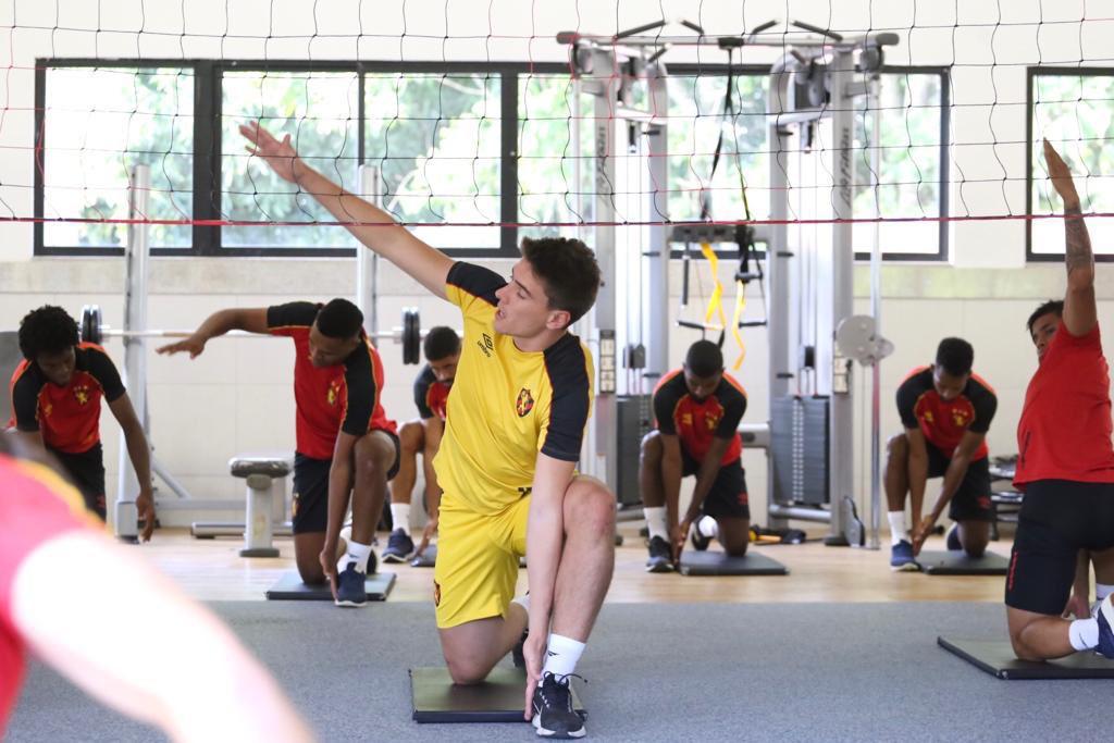 Dentre as novidades esto os nove recm contratados: o goleiro Carlos Eduardo, os volantes Betinho e Jean Patrick, os meias Diego Noronha e o argentino Lucas Mugni, e os atacantes Ewandro, Marquinhos e Maxwell