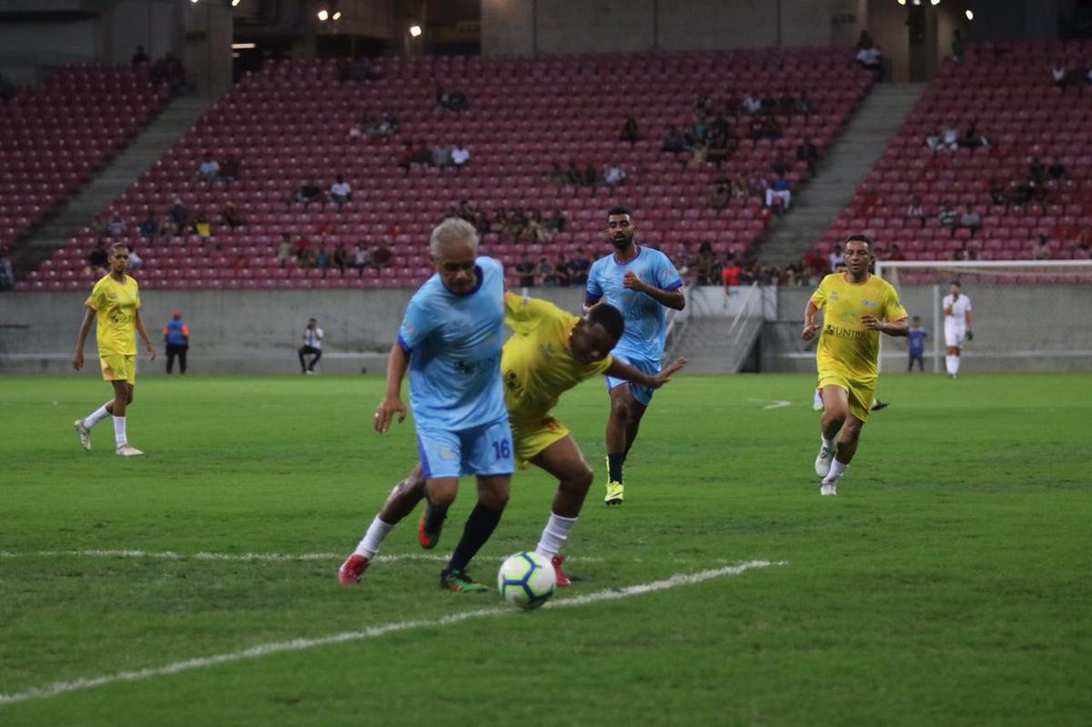 Jogo do Bem 2020 realizado na Arena de Pernambuco arrecadou alimentos para as Ong's LoveFtbol Brasil, Amar, Associao Afeto e Doutor Felicidade.