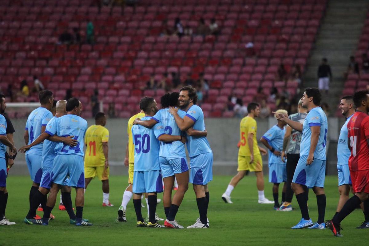 Jogo do Bem 2020 realizado na Arena de Pernambuco arrecadou alimentos para as Ong's LoveFtbol Brasil, Amar, Associao Afeto e Doutor Felicidade.
