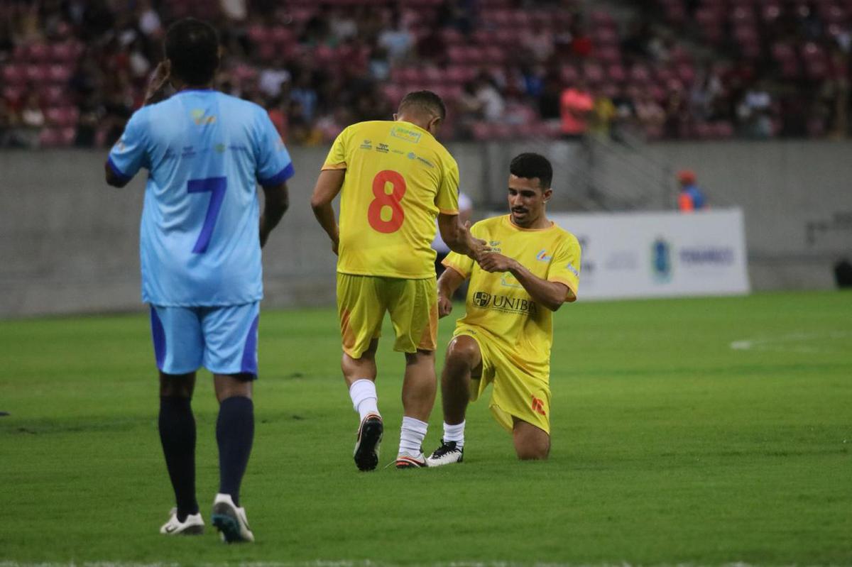 Jogo do Bem 2020 realizado na Arena de Pernambuco arrecadou alimentos para as Ong's LoveFtbol Brasil, Amar, Associao Afeto e Doutor Felicidade.