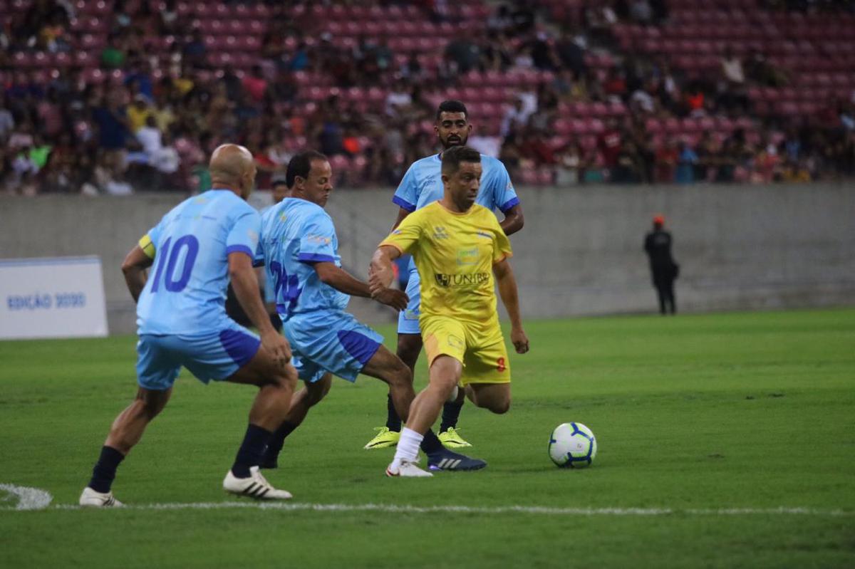 Jogo do Bem 2020 realizado na Arena de Pernambuco arrecadou alimentos para as Ong's LoveFtbol Brasil, Amar, Associao Afeto e Doutor Felicidade.