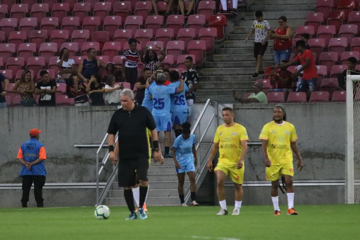 Jogo do Bem 2020 realizado na Arena de Pernambuco arrecadou alimentos para as Ong's LoveFtbol Brasil, Amar, Associao Afeto e Doutor Felicidade.