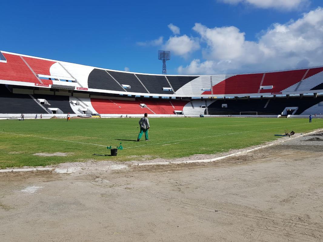 Estreia do Arruda na temporada 2020 acontece no sbado, s 19h, em um jogo do Santa Cruz pelo Campeonato Pernambucano, contra o Petrolina. Equipe corre contra o tempo para finalizar pintura e obra a tempo do jogo.