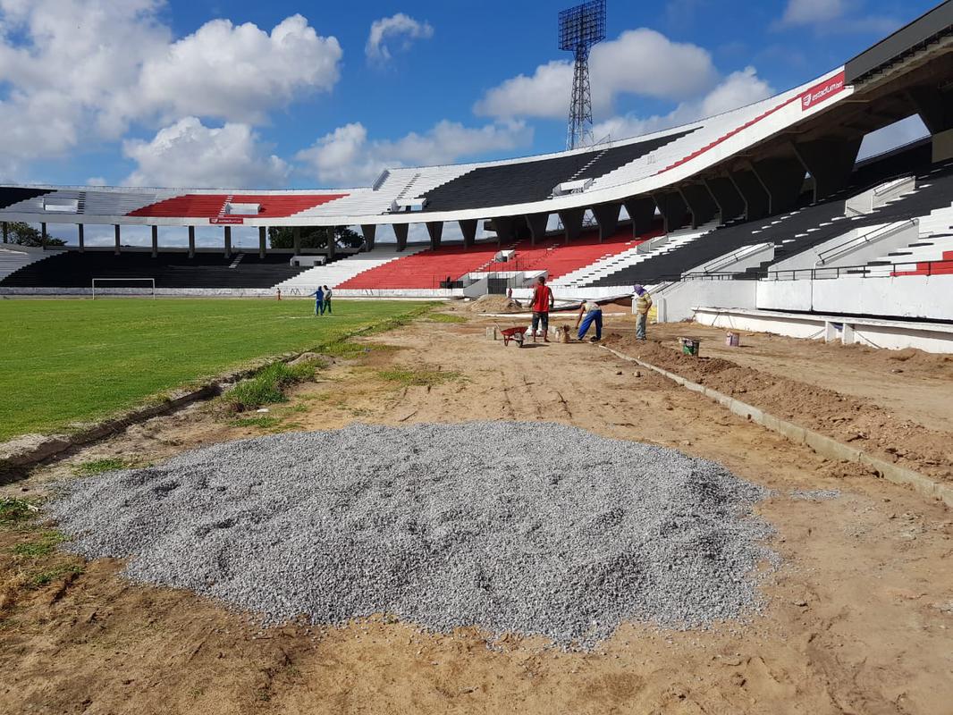 Estreia do Arruda na temporada 2020 acontece no sbado, s 19h, em um jogo do Santa Cruz pelo Campeonato Pernambucano, contra o Petrolina. Equipe corre contra o tempo para finalizar pintura e obra a tempo do jogo.