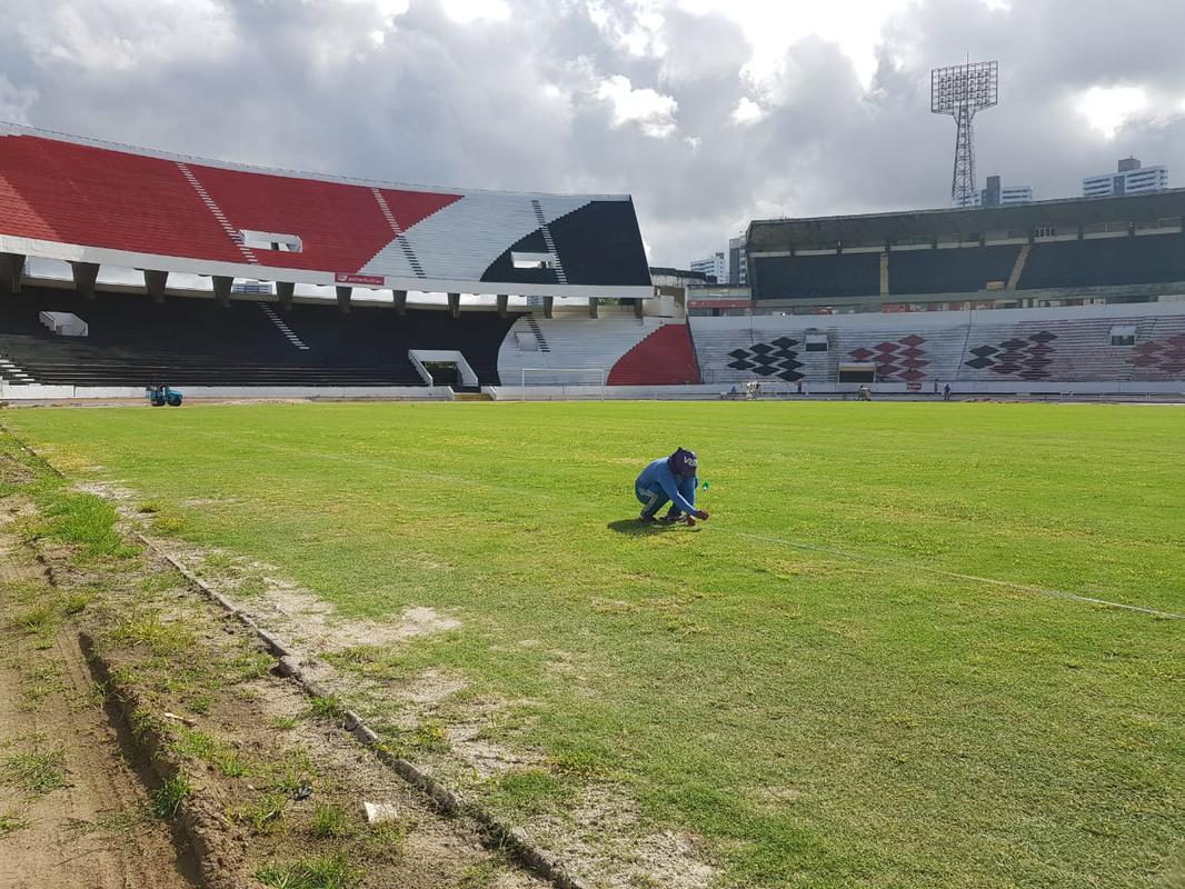 Estreia do Arruda na temporada 2020 acontece no sbado, s 19h, em um jogo do Santa Cruz pelo Campeonato Pernambucano, contra o Petrolina. Equipe corre contra o tempo para finalizar pintura e obra a tempo do jogo.